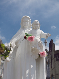 Mary Statue in the center of San Camilo Cemetery - Pereira
